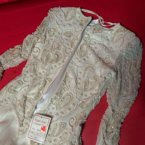 Vintage 1980s Pearl Beaded Cream Dress - Retro Bridal, Cocktail, or Evening Glam - Picture 7 of 12